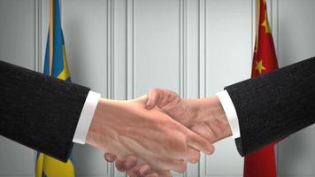 Suecia y China funcionarios negocio reunión. diplomacia acuerdo animación. socios apretón de manos 4k video