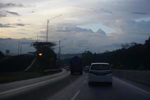 escénico ver de cibubur Jacarta Bandung Peaje la carretera foto