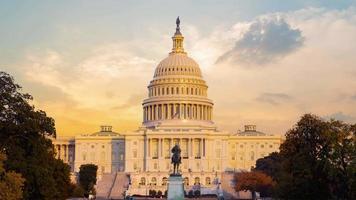 lapso de tiempo del edificio del capitolio de los estados unidos, washington dc, estados unidos. video