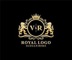 plantilla de logotipo de lujo real de león de letra vr inicial en arte vectorial para restaurante, realeza, boutique, cafetería, hotel, heráldica, joyería, moda y otras ilustraciones vectoriales. vector