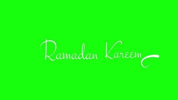 Ramadan kareem caractères avec or effet sur noir Contexte. cette vidéo disponible pour votre Ramadan fête, pour salutation, et pour tout musulman autour le monde video