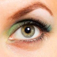 mujer verde ojo foto
