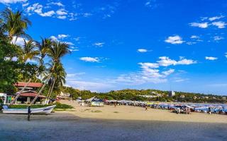 puerto escondido oaxaca mexico 2023 pescar barcos a el puerto playa en puerto escondido México. foto