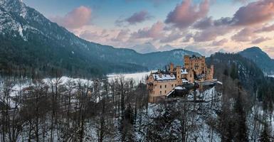 un aéreo ver de el hohenschwangau castillo foto