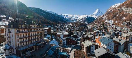 Fairmont galán sitio palacio hotel un cinco estrella lujo hotel situado en el centrar de zermatt foto