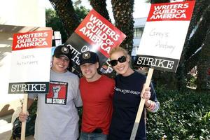 Sara Ramirez TR Knight   Katherine HeiglActors Support WGA Strike Paramount StudiosDecember 12 2007Los Angeles CA2007 photo