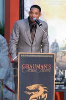 Will SmithWill Smith Handprint and Footprint Ceremony Graumans Chinese Theater ForecourtDecember 10 2007Los Angeles CA2007 photo