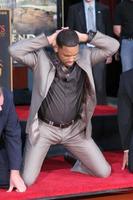 Will SmithWill Smith Handprint and Footprint Ceremony Graumans Chinese Theater ForecourtDecember 10 2007Los Angeles CA2007 photo