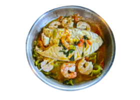 moqueca, un plato tradicional brasileño con pescado badejo y camarones grandes, badejo png