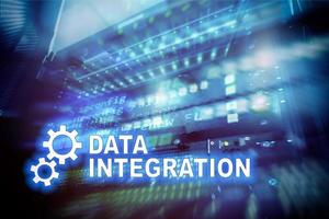 concepto de tecnología de la información de integración de datos en el fondo de la sala de servidores. foto
