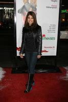 Lindsay Hartley  arriving at  the  Premiere of Four Christmases at Graumans Chinese Theater in Los Angeles CANovember 20 20082008 photo