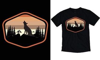 diseño de camiseta de montaña vector