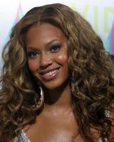 Beyonce KnowlesMTV Video Music AwardsAmerican Airlines ArenaMiami FLAugust  28 20052005 photo