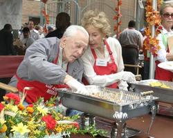 Celebrities Help to serve Thanksgiving Dinner to the homeless at the LA Mission in Downtown LALos Angeles CANovember 23 20052005 photo