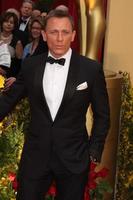 Daniel Craig  arriving at the 81st Academy Awards at the Kodak Theater in Los Angeles CA  onFebruary 22 20092009 photo