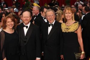 Ron Howard  David Frost  Wives arriving at the 81st Academy Awards at the Kodak Theater in Los Angeles CA  onFebruary 22 20092009 photo