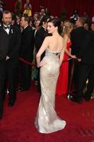 Anne Hathaway  arriving at the 81st Academy Awards at the Kodak Theater in Los Angeles CA  onFebruary 22 20092009 photo