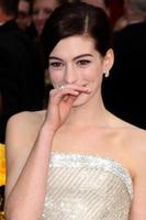 Anne Hathaway arriving at the 81st Academy Awards at the Kodak Theater in Los Angeles CA  onFebruary 22 20092009 photo