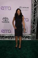 Rosario Dawson arriving at the  Environmental Media Awards at the Ebell Theater in Los Angeles CA on November 13 20082008 photo