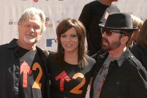 LOS ANGELES  SEP 10  Kris Kristofferson Martina McBride  Dave Stewart arrives at the Stand Up 2 Cancer 2010 Event at Sony Studios on September 10 2010 in Culver City CA photo