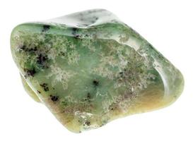 cayó verde grosularia granate piedra preciosa aislado foto