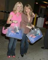 Courtney and Ashley PeldonHollywood Hussein Book PartyKitsonLos Angeles CASeptember 27 20052005 photo