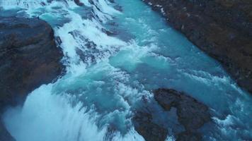 gullfoss i island video