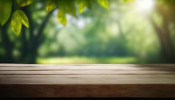 de madera mesa y borroso verde naturaleza bokeh antecedentes para producto.tablero fotografía imágenes de varios objetos, tal como libros, plantas, o papelería, arreglado en un de madera mesa foto