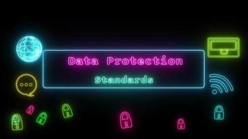 data skydd standarder neon rosa-grön fluorescerande text animering blå ram på svart bakgrund video