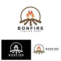 diseño de logotipo de fogata, vector de camping, fuego de madera y diseño forestal