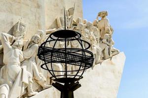 monumento a los descubrimientos en lisboa, portugal, alrededor de junio de 2022 foto