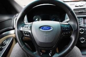 Ford Explorer steering wheel photo