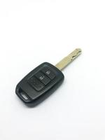 inalámbrico coche llave. llave del coche aislado en blanco fondo foto