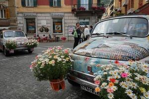 génova, italia - 5 de mayo de 2018 - euroflora regresa a génova en el escenario único de los parques nervi foto