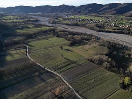 cultivado campos de borghetto di borberas Piamonte Italia pueblo aéreo ver panorama paisaje foto