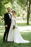 the first meeting of the bride and groom photo