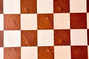 tablero de ajedrez de madera foto