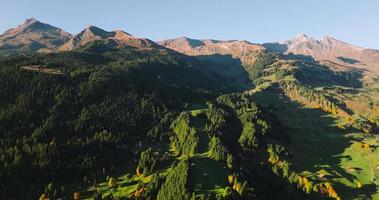 antenn se av de skön swiss natur i schweiz video