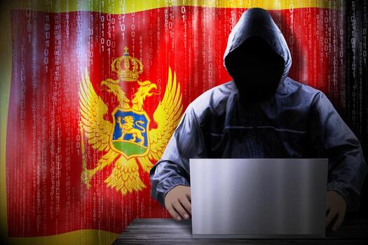 anónimo encapuchado hacker y bandera de montenegro, binario código - ciber ataque concepto foto