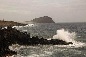 Huge sea waves photo