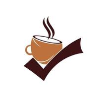 diseño de logotipo vectorial de cheque de café. taza de café con una marca de verificación. vector