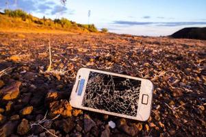 roto antiguo teléfono foto