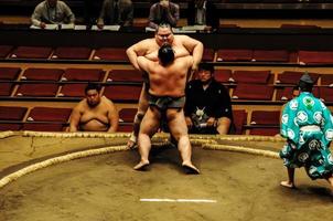 sumo luchadores -Japón 2022 foto