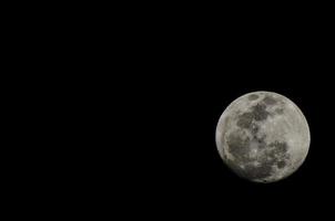 luna en el cielo foto