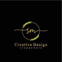 inicial sm belleza monograma y elegante logo diseño, escritura logo de inicial firma, boda, moda, floral y botánico logo concepto diseño. vector