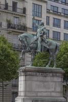 ecuestre estatua de Jorge Washington en París foto