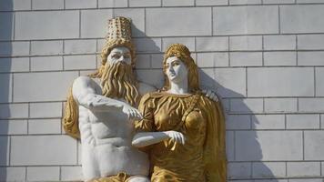 estatua de Zeus y Hermes foto