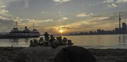 el ciudad de Toronto a puesta de sol. foto