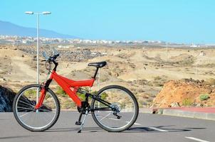 rojo montaña bicicleta foto