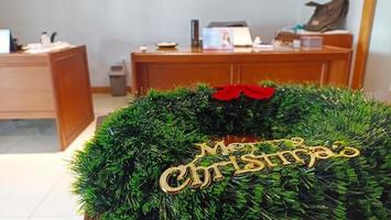 antecedentes de Navidad chuchería habilidades ornamento con oficina escritorio antecedentes foto